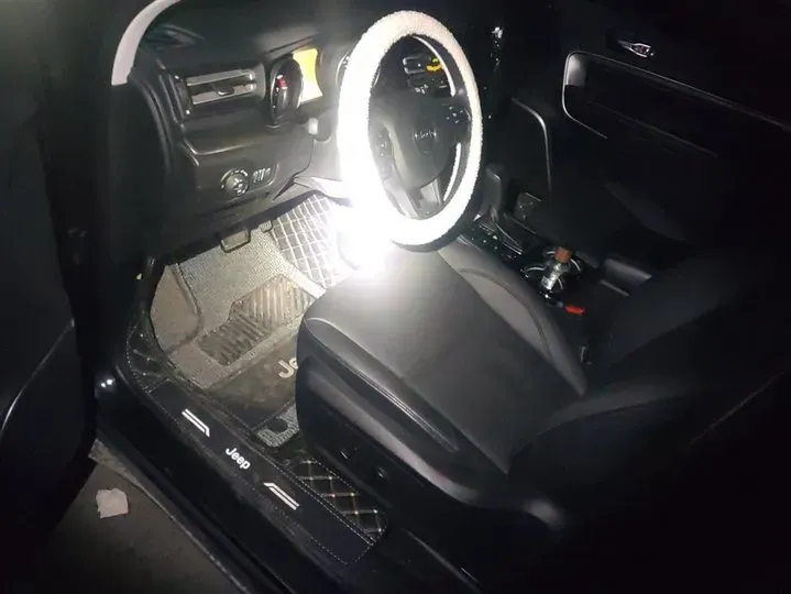 2018 Jeep Commander 2.0T 234HP L4 9AT,autocango,china used car exporter,china ev exporter,chinese used car exporter,chinese used ev exporter