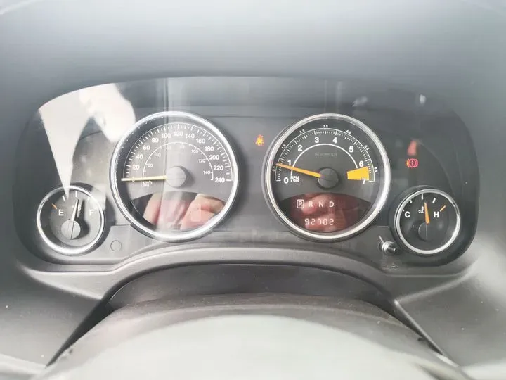 2014 Jeep Patriot 2.4L 170HP L4 6AT,autocango,china used car exporter,china ev exporter,chinese used car exporter,chinese used ev exporter