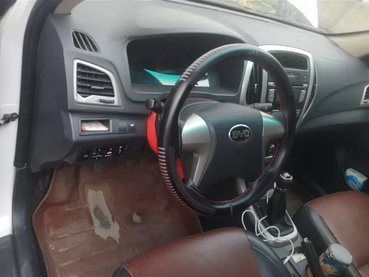 2015 BYD F3 1.5L 109HP L4 5MT,autocango,china used car exporter,china ev exporter,chinese used car exporter,chinese used ev exporter