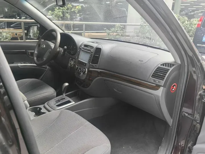 2012 Hyundai Santafe Classic 2.4L 174HP L4 6AT,autocango,china used car exporter,china ev exporter,chinese used car exporter,chinese used ev exporter