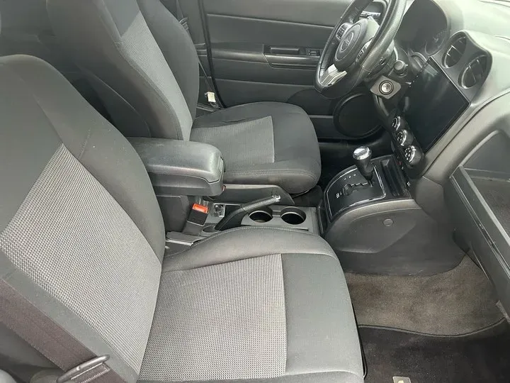 2014 Jeep Patriot 2.4L 170HP L4 6AT,autocango,china used car exporter,china ev exporter,chinese used car exporter,chinese used ev exporter