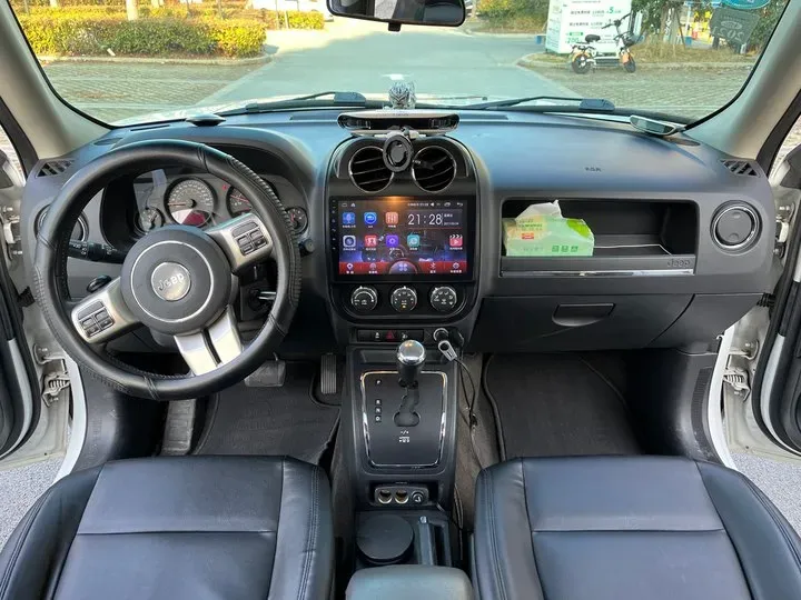 2015 Jeep Patriot 2.4L 170HP L4 6AT,autocango,china used car exporter,china ev exporter,chinese used car exporter,chinese used ev exporter