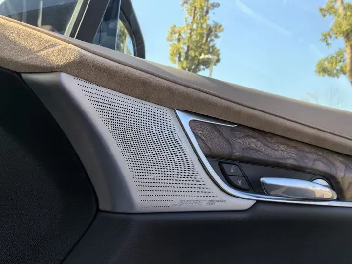 2021 Cadillac XT5 2.0T 237HP L4 9AT,autocango,china used car exporter,china ev exporter,chinese used car exporter,chinese used ev exporter