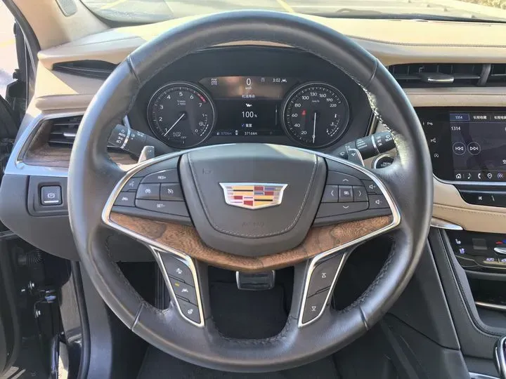 2021 Cadillac XT5 2.0T 237HP L4 9AT,autocango,china used car exporter,china ev exporter,chinese used car exporter,chinese used ev exporter