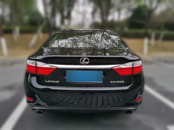2013 Lexus ES 2.5L 184HP L4 6AT,autocango,china used car exporter,china ev exporter,chinese used car exporter,chinese used ev exporter