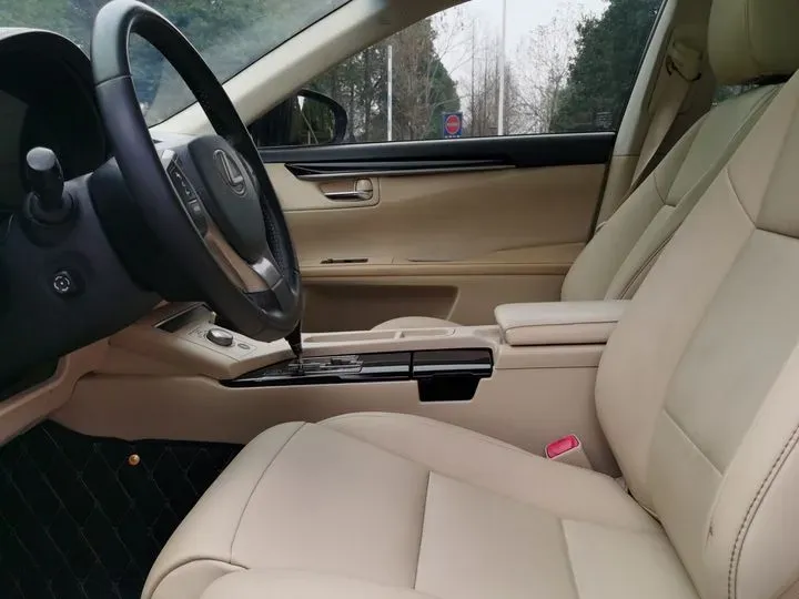 2013 Lexus ES 2.5L 184HP L4 6AT,autocango,china used car exporter,china ev exporter,chinese used car exporter,chinese used ev exporter