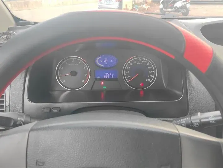 2013 Geely Emgrand Classic 1.5L 109HP L4 5MT,autocango,china used car exporter,china ev exporter,chinese used car exporter,chinese used ev exporter