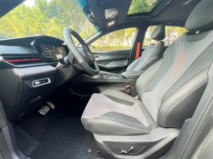 2022 Geely Binray 1.5T 181HP L4 7DCT,autocango,china used car exporter,china ev exporter,chinese used car exporter,chinese used ev exporter