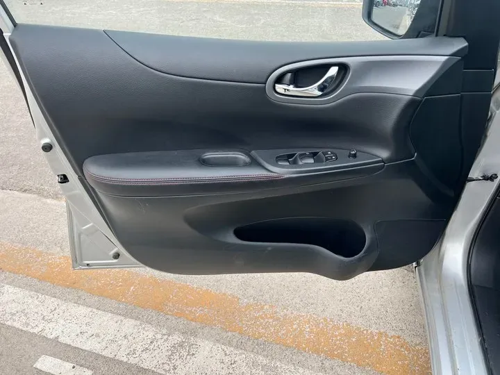 2011 Nissan Tiida 1.6T 190HP L4 6MT,autocango,china used car exporter,china ev exporter,chinese used car exporter,chinese used ev exporter