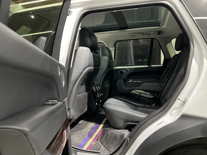 2020 Mansory Range Rover 3.0T 400HP L6 8AT,autocango,china used car exporter,china ev exporter,chinese used car exporter,chinese used ev exporter