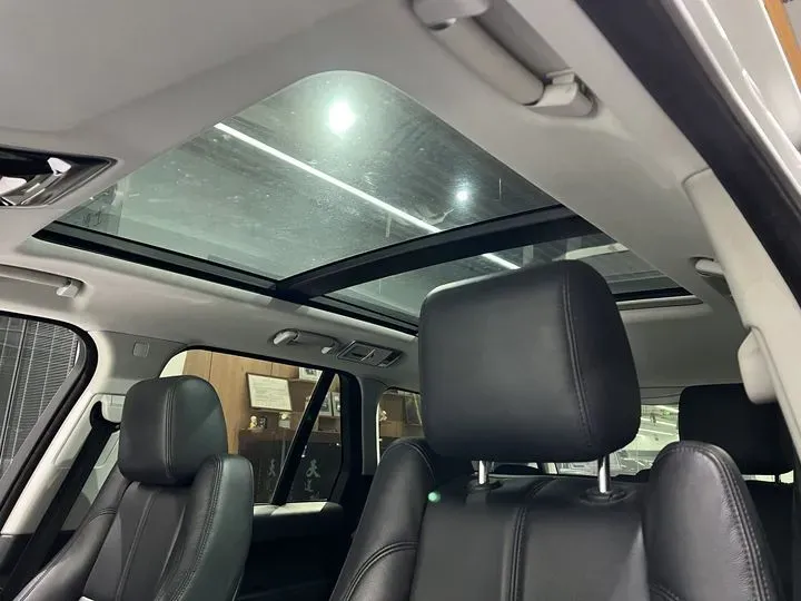 2020 Mansory Range Rover 3.0T 400HP L6 8AT,autocango,china used car exporter,china ev exporter,chinese used car exporter,chinese used ev exporter