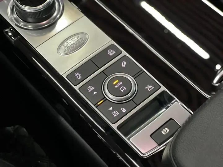 2020 Mansory Range Rover 3.0T 400HP L6 8AT,autocango,china used car exporter,china ev exporter,chinese used car exporter,chinese used ev exporter