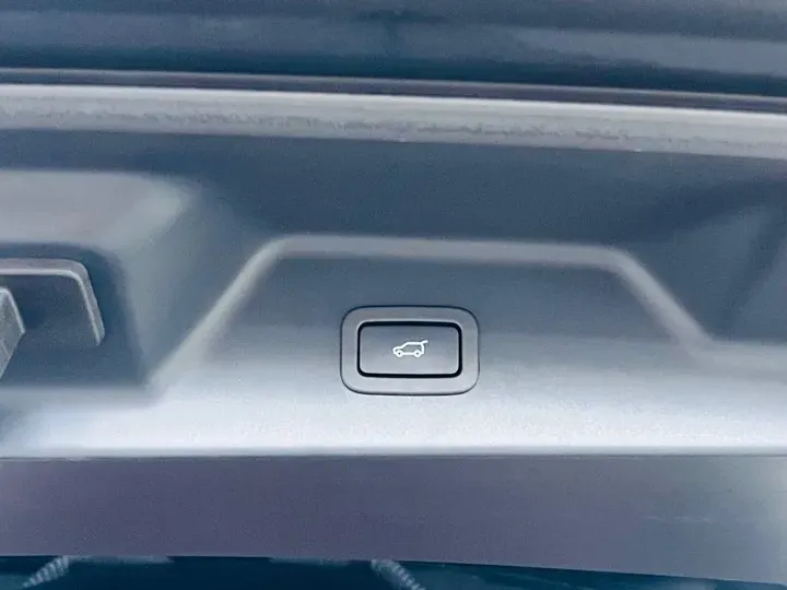 2020 Mansory Range Rover 3.0T 400HP L6 8AT,autocango,china used car exporter,china ev exporter,chinese used car exporter,chinese used ev exporter