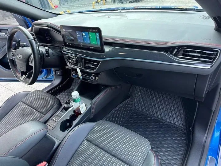 2021 Ford Focus 1.5T 174HP L3 8AT,autocango,china used car exporter,china ev exporter,chinese used car exporter,chinese used ev exporter