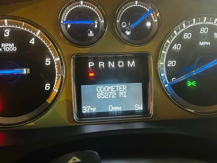 2013 Cadillac ESCALADE 6.2L 409HP V8 6AT,autocango,china used car exporter,china ev exporter,chinese used car exporter,chinese used ev exporter