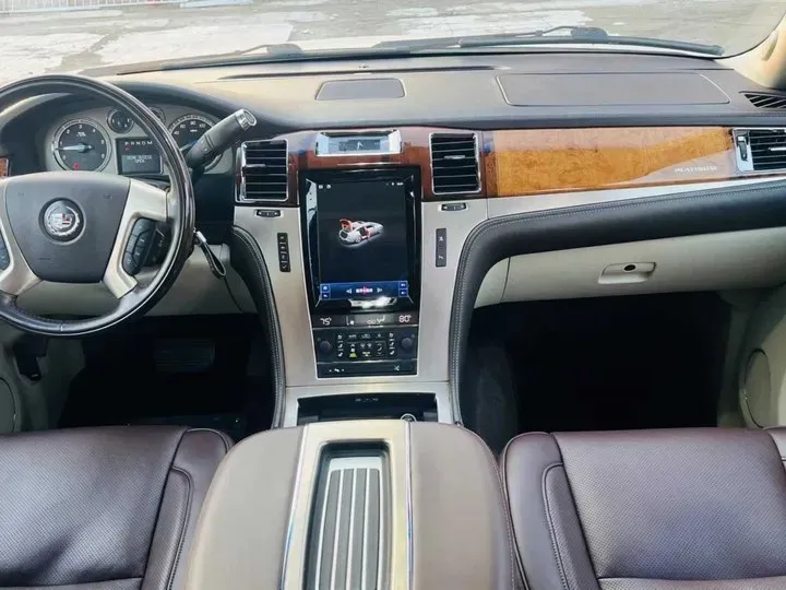 2013 Cadillac ESCALADE 6.2L 409HP V8 6AT,autocango,china used car exporter,china ev exporter,chinese used car exporter,chinese used ev exporter