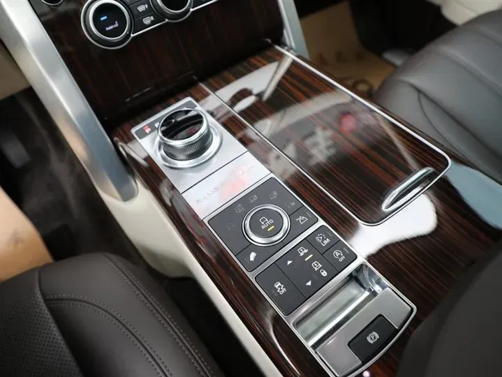 2020 Mansory Range Rover 3.0T 400HP L6 8AT,autocango,china used car exporter,china ev exporter,chinese used car exporter,chinese used ev exporter