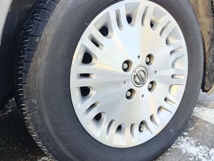 2004 Nissan Bluebird Classic 2.0L 154HP L4 4AT,autocango,china used car exporter,china ev exporter,chinese used car exporter,chinese used ev exporter