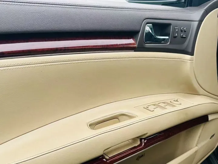 2012 Cadillac SLS 2.0T 262HP L4 6AT,autocango,china used car exporter,china ev exporter,chinese used car exporter,chinese used ev exporter