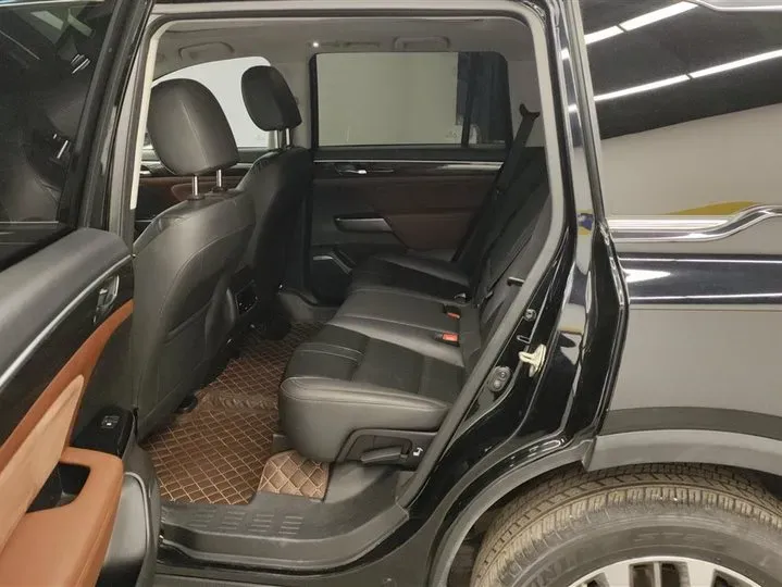 2017 GAC Trumpchi GS8 2.0T 201HP L4 6AT,autocango,china used car exporter,china ev exporter,chinese used car exporter,chinese used ev exporter