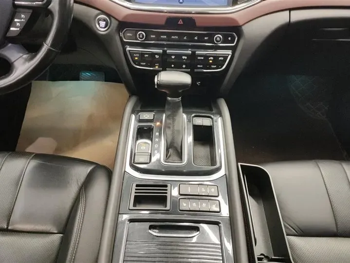 2017 GAC Trumpchi GS8 2.0T 201HP L4 6AT,autocango,china used car exporter,china ev exporter,chinese used car exporter,chinese used ev exporter