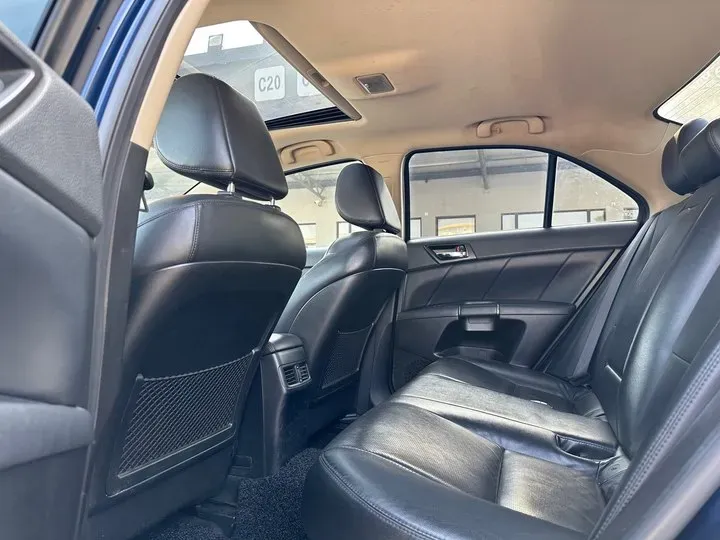 2011 Suzuki Kizashi 2.4L 178HP L4 CVT,autocango,china used car exporter,china ev exporter,chinese used car exporter,chinese used ev exporter