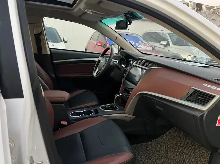 2014 BYD G5 1.5T 154HP L4 6DCT,autocango,china used car exporter,china ev exporter,chinese used car exporter,chinese used ev exporter