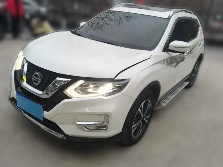 2021 Nissan X-Trail 2.5L 181HP L4 CVT