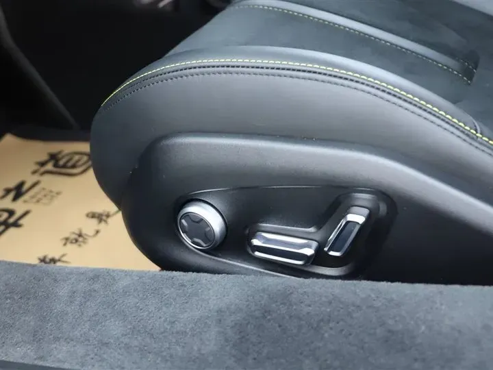 2022 Lotus EMIRA 3.5T 405HP V6 6MT,autocango,china used car exporter,china ev exporter,chinese used car exporter,chinese used ev exporter