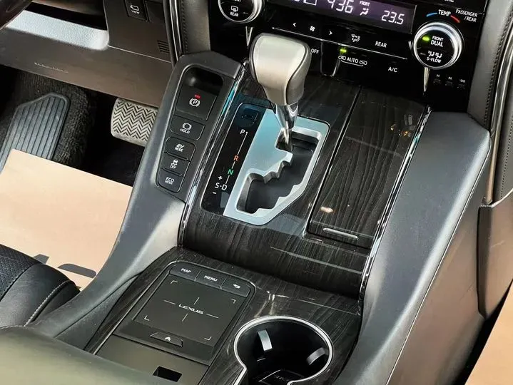 2020 Lexus LM 2.5L 117HP L4 E-CVT Hybrid,autocango,china used car exporter,china ev exporter,chinese used car exporter,chinese used ev exporter