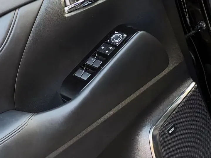 2020 Lexus LM 2.5L 117HP L4 E-CVT Hybrid,autocango,china used car exporter,china ev exporter,chinese used car exporter,chinese used ev exporter