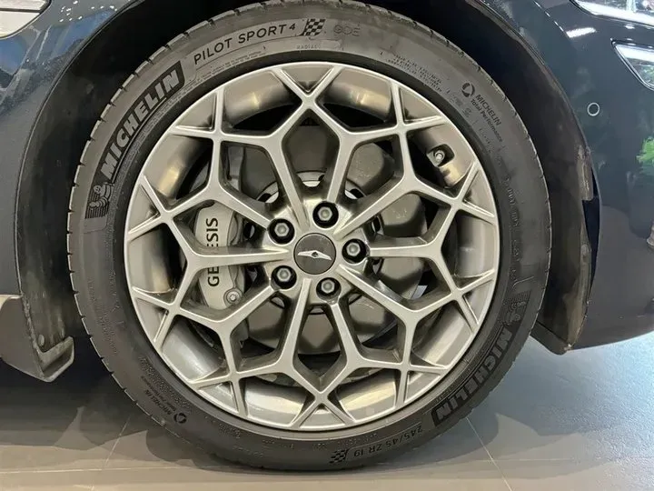 2023 Genesis G80 2.5T 304HP L4 8AT,autocango,china used car exporter,china ev exporter,chinese used car exporter,chinese used ev exporter