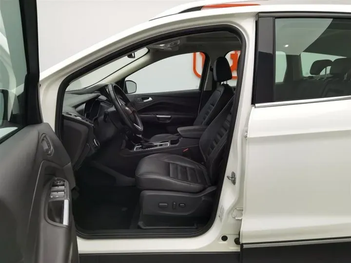 2019 Ford Kuga 1.5T 181HP L4 6AT,autocango,china used car exporter,china ev exporter,chinese used car exporter,chinese used ev exporter