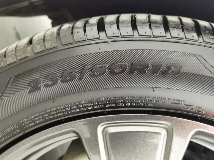 2019 Ford Kuga 1.5T 181HP L4 6AT,autocango,china used car exporter,china ev exporter,chinese used car exporter,chinese used ev exporter