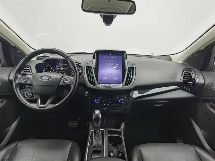 2019 Ford Kuga 1.5T 181HP L4 6AT,autocango,china used car exporter,china ev exporter,chinese used car exporter,chinese used ev exporter