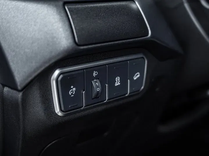 2021 Tank 300 2.0T 227HP L4 8AT,autocango,china used car exporter,china ev exporter,chinese used car exporter,chinese used ev exporter