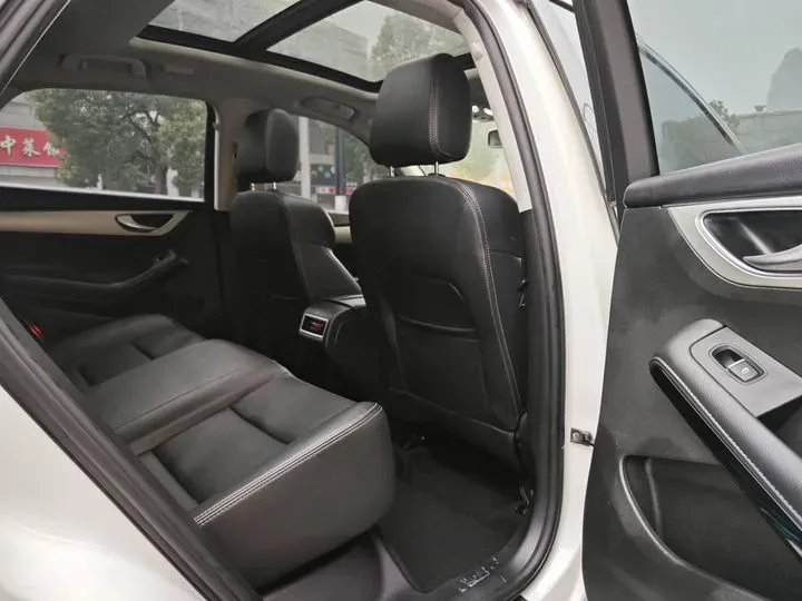 2016 Zotye SR7 1.5T 150HP L4 CVT,autocango,china used car exporter,china ev exporter,chinese used car exporter,chinese used ev exporter