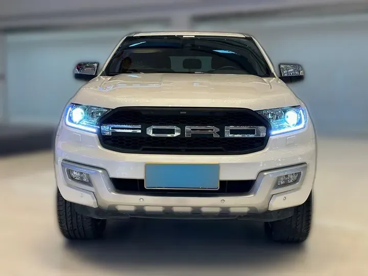 2017 Ford Everest 2.0T 245HP L4 6AT,autocango,china used car exporter,china ev exporter,chinese used car exporter,chinese used ev exporter