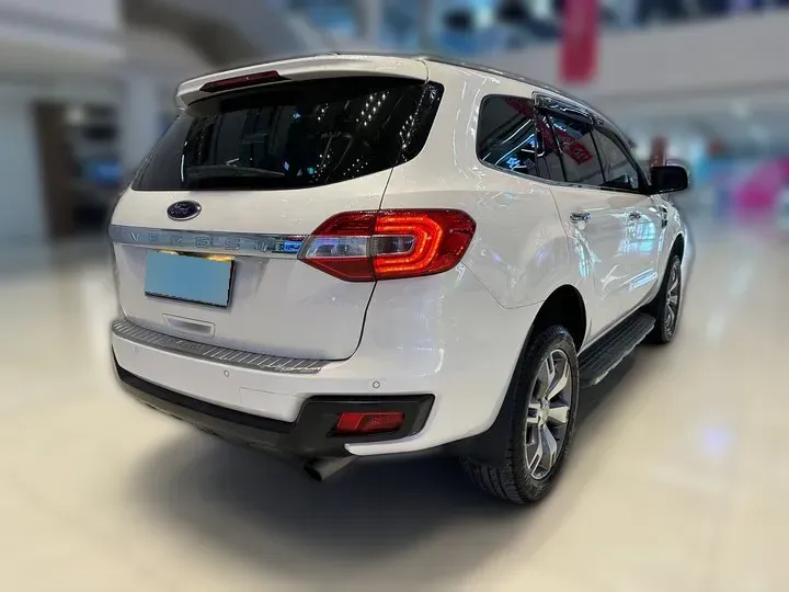 2017 Ford Everest 2.0T 245HP L4 6AT,autocango,china used car exporter,china ev exporter,chinese used car exporter,chinese used ev exporter