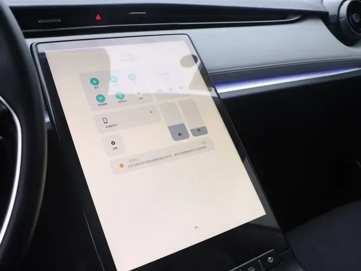 2021 Enovate ME5 Range Extended 98HP REEV 30.6KWH,autocango,china used car exporter,china ev exporter,chinese used car exporter,chinese used ev exporter