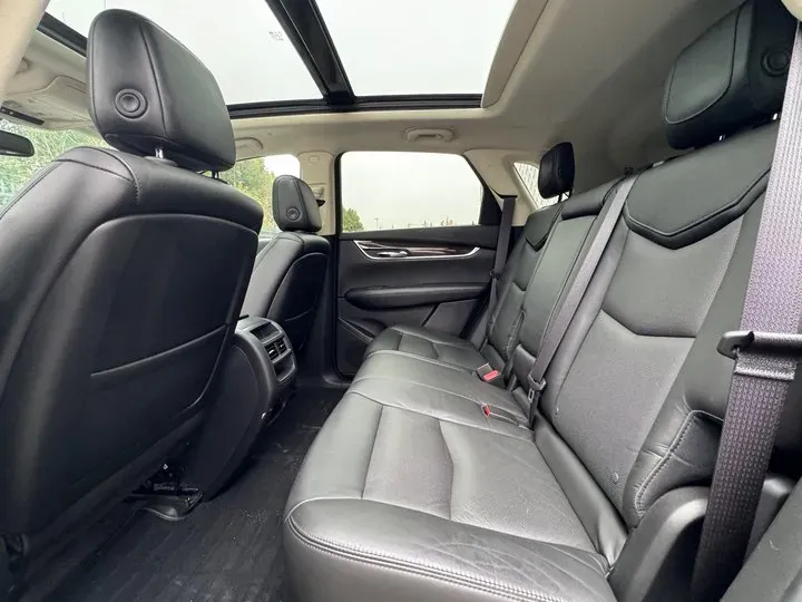 2016 Cadillac XT5 2.0T 250HP L4 8AT,autocango,china used car exporter,china ev exporter,chinese used car exporter,chinese used ev exporter