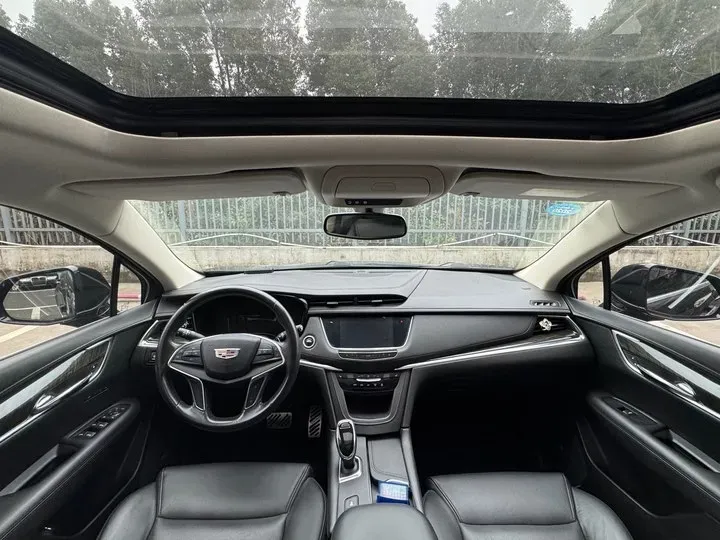 2016 Cadillac XT5 2.0T 250HP L4 8AT,autocango,china used car exporter,china ev exporter,chinese used car exporter,chinese used ev exporter