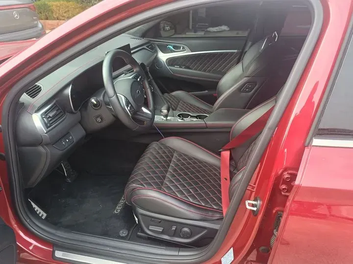 2021 Genesis G70 2.0T 245HP L4 8AT,autocango,china used car exporter,china ev exporter,chinese used car exporter,chinese used ev exporter