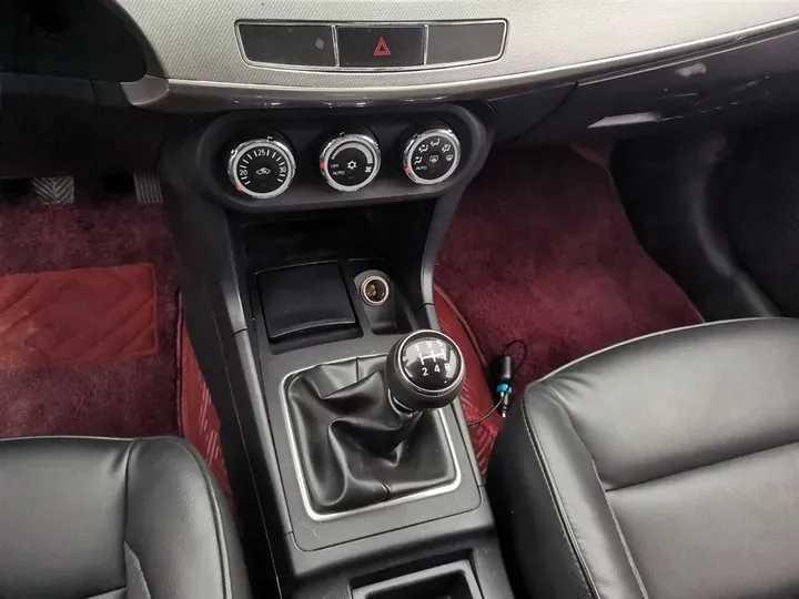 2015 Mitsubishi Lancer EX 1.6L 113HP L4 5MT,autocango,china used car exporter,china ev exporter,chinese used car exporter,chinese used ev exporter