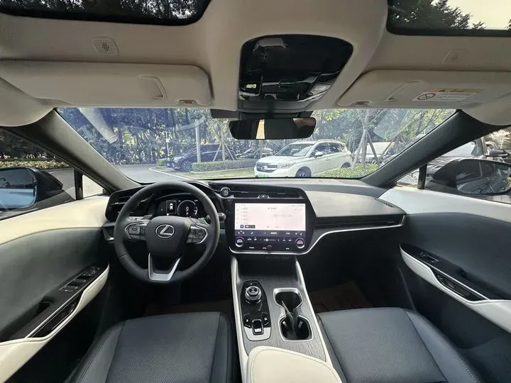 2023 Lexus RZ BEV 66KWH,autocango,china used car exporter,china ev exporter,chinese used car exporter,chinese used ev exporter