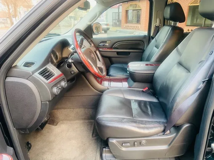 2010 Cadillac ESCALADE 6.0L 337HP V8 E-CVT Hybrid,autocango,china used car exporter,china ev exporter,chinese used car exporter,chinese used ev exporter