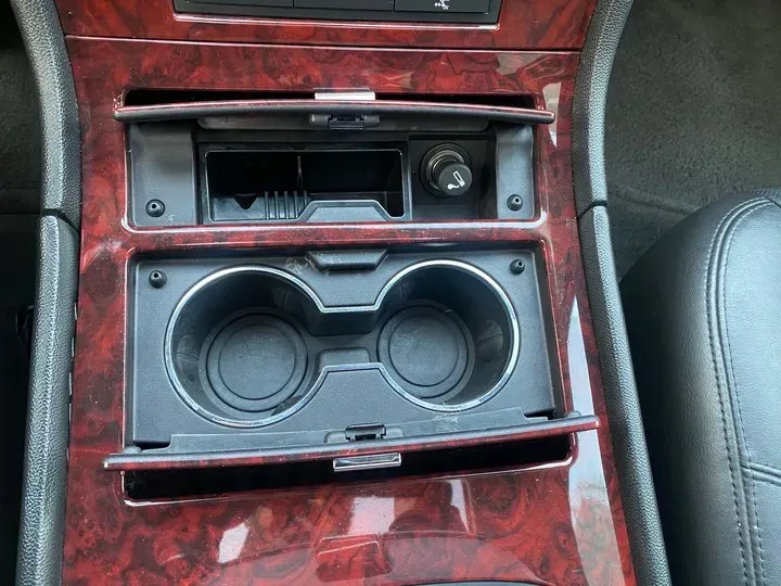 2010 Cadillac ESCALADE 6.0L 337HP V8 E-CVT Hybrid,autocango,china used car exporter,china ev exporter,chinese used car exporter,chinese used ev exporter