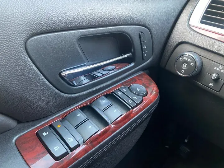 2010 Cadillac ESCALADE 6.0L 337HP V8 E-CVT Hybrid,autocango,china used car exporter,china ev exporter,chinese used car exporter,chinese used ev exporter