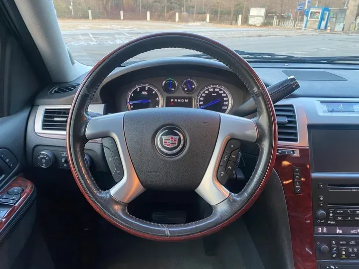 2010 Cadillac ESCALADE 6.0L 337HP V8 E-CVT Hybrid,autocango,china used car exporter,china ev exporter,chinese used car exporter,chinese used ev exporter