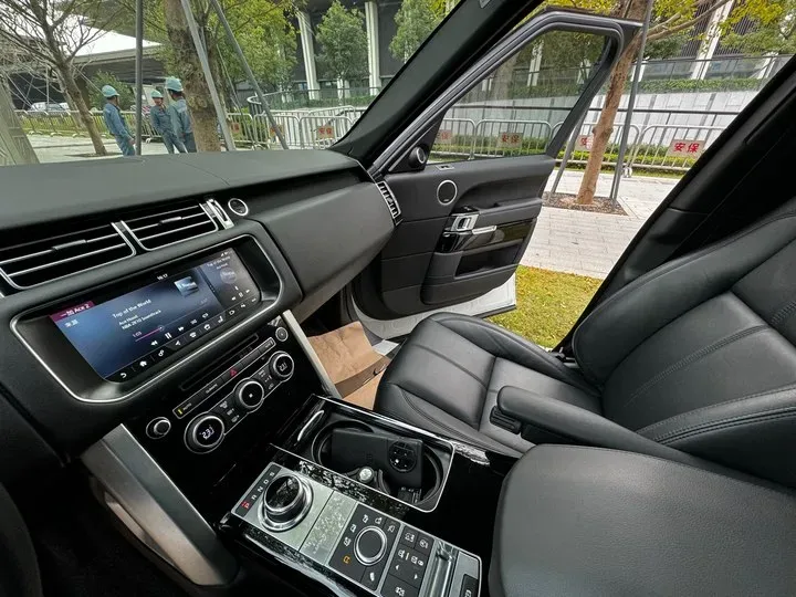 2020 Mansory Range Rover 3.0T 400HP L6 8AT,autocango,china used car exporter,china ev exporter,chinese used car exporter,chinese used ev exporter